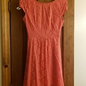 Salmon lacy short dress